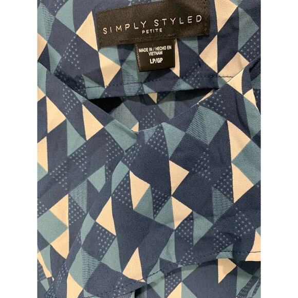 Simply Styled Womens Petite Geometric Ruffle Tank Top Size LP Sleeveless Blouse - Picture 3 of 3